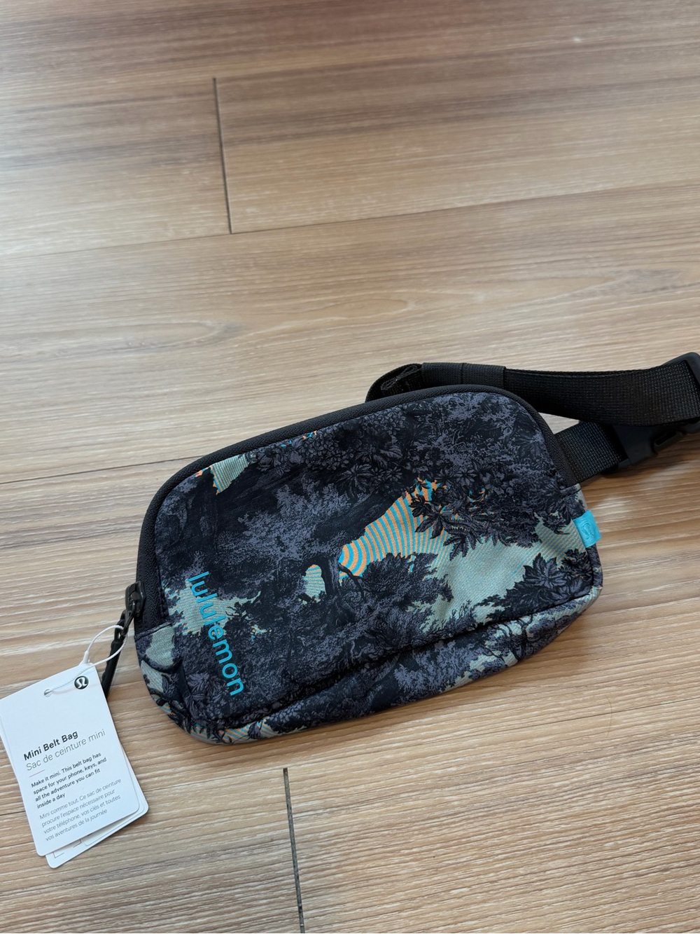 Lululemon everywhere mini belt bag*RARE